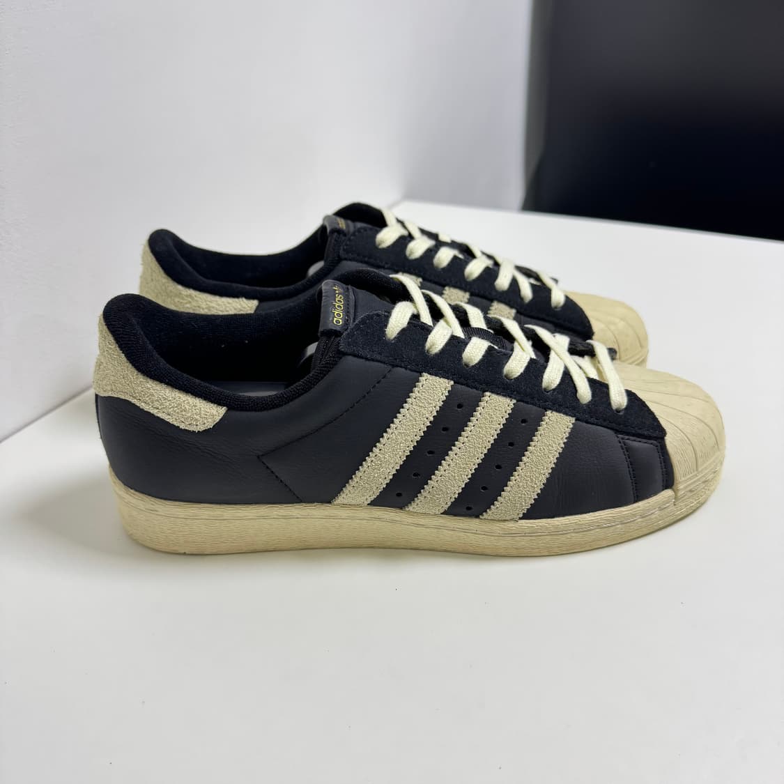 아디다스 슈퍼스타 82 블랙 화이트 상품이미지1