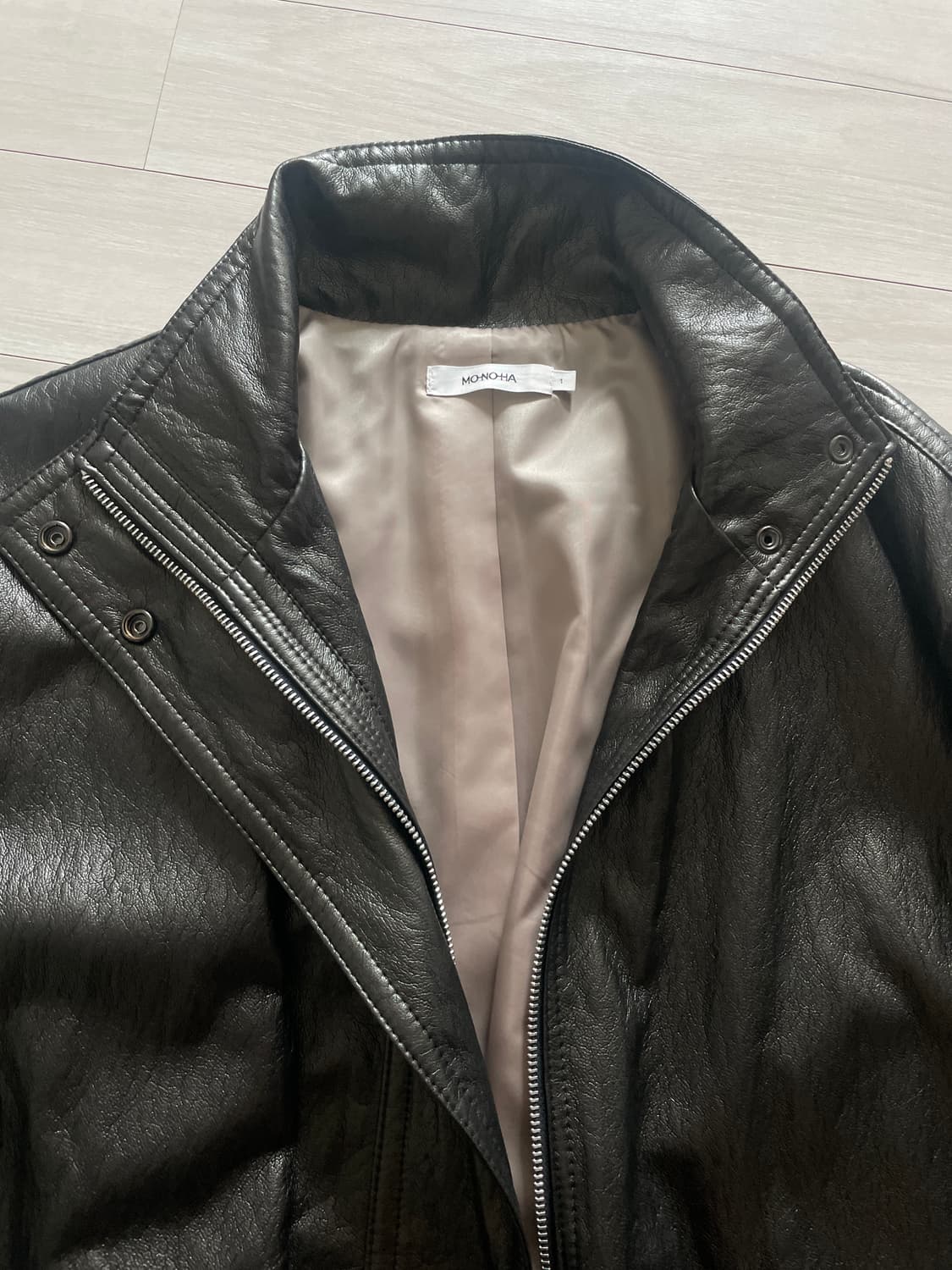 모노하 High neck leather jumper (ash black) 상품이미지5