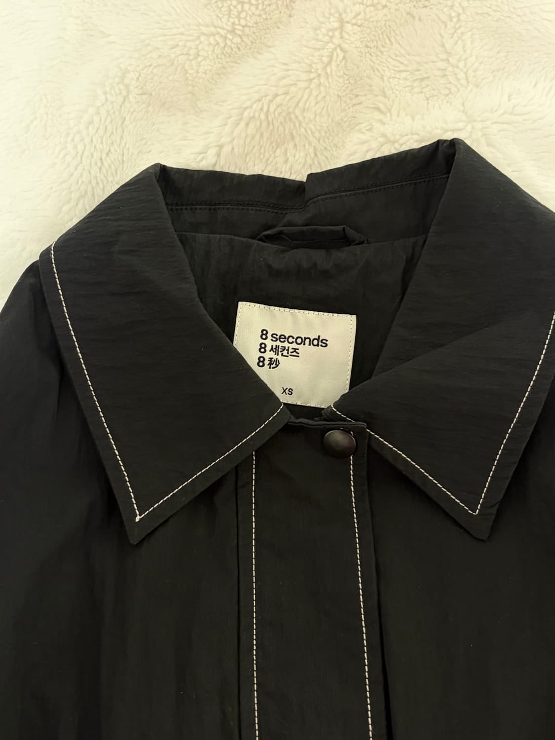 [정가 69,900원/1회 착용] 에잇세컨즈 스티치 집업 점퍼 블랙 XS 상품이미지6