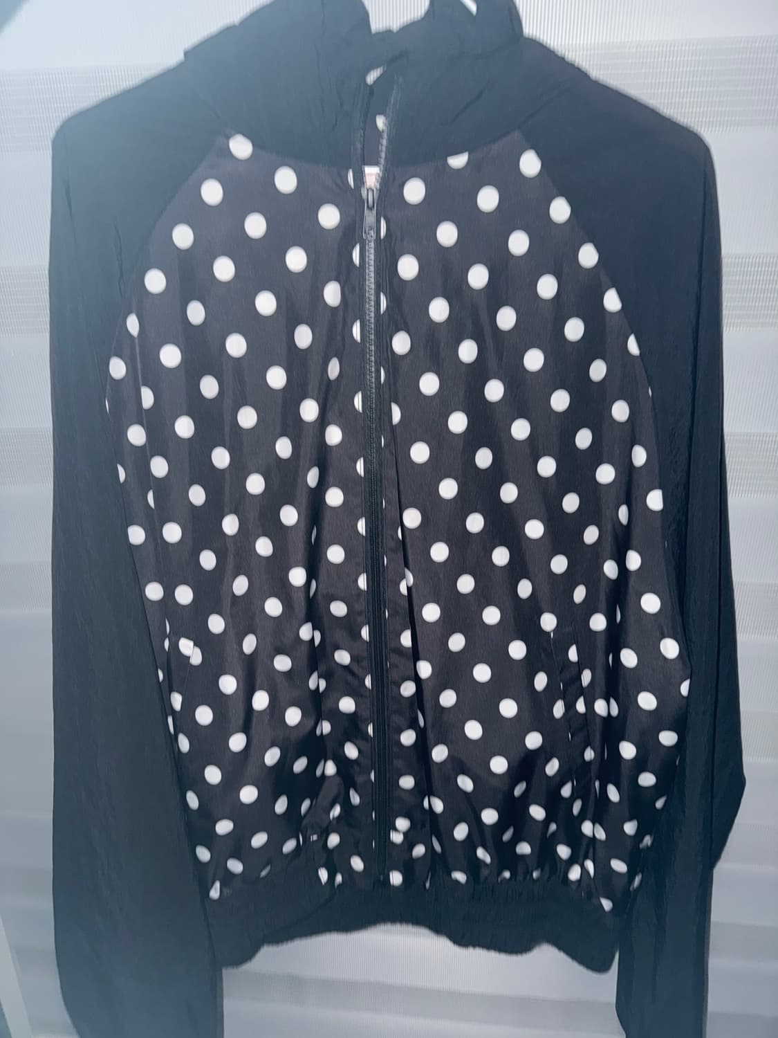 로액슈얼 도트 바람막이 상품이미지2