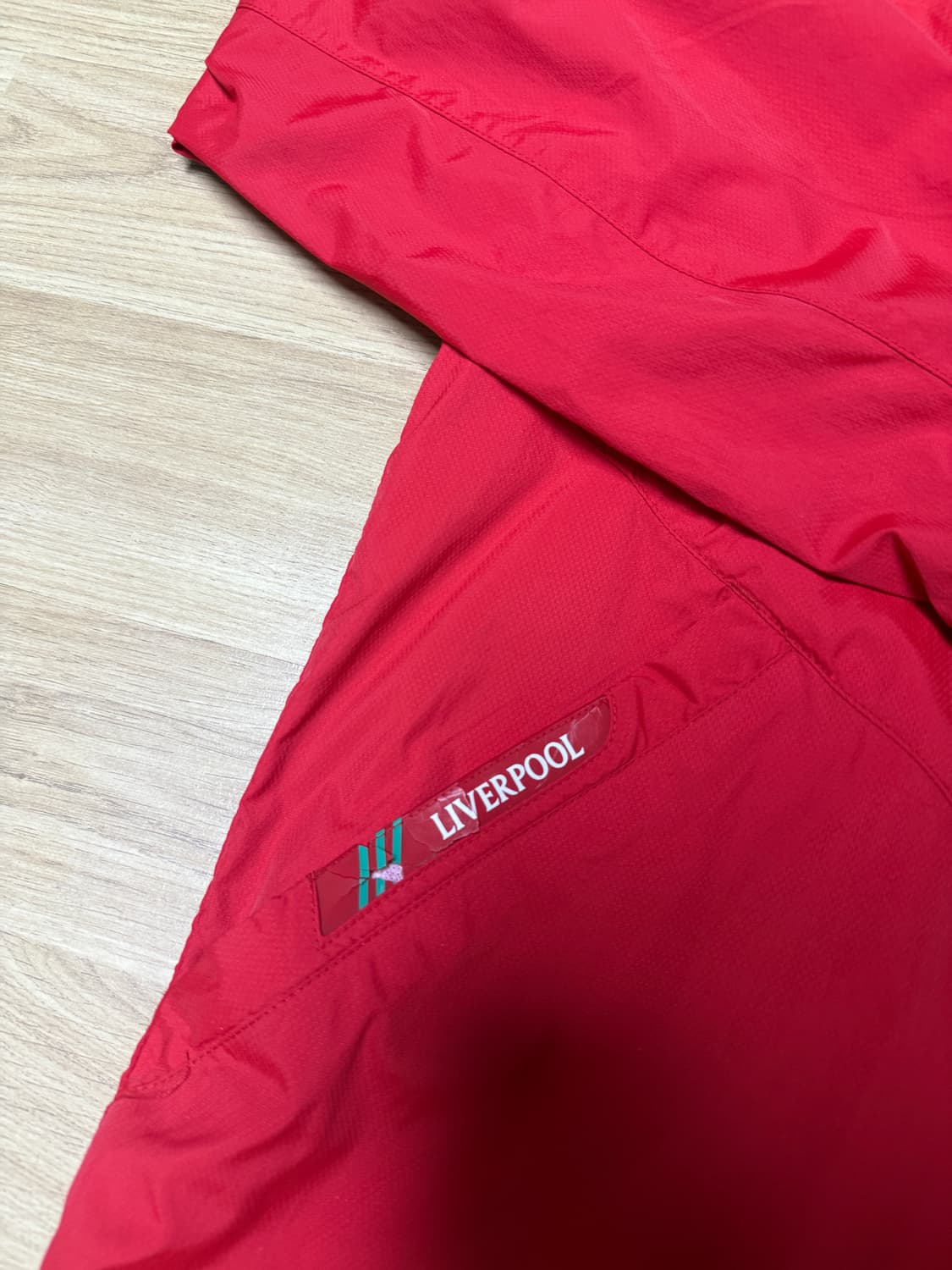 09-10 리버풀 자켓 상품이미지3