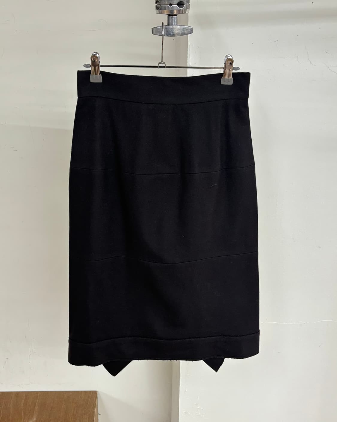 비비안 웨스트우드 버튼 미디 스커트 상품이미지4