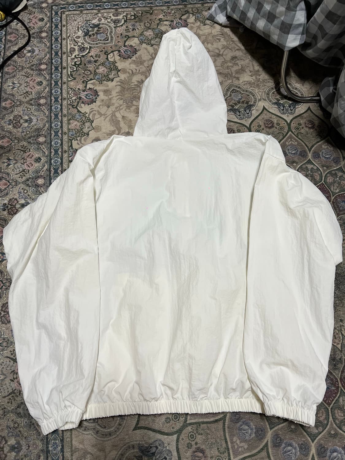 이지 x 고샤 루브친스키 블랭크 WB-01 자켓 화이트 2사이즈 팝니다 상품이미지4