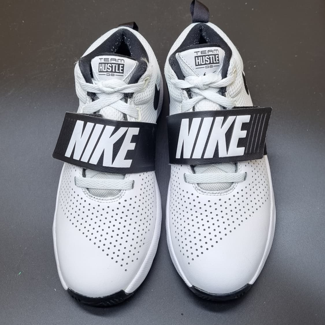 나이키 팀 허슬 D8 운동화235 상품이미지2