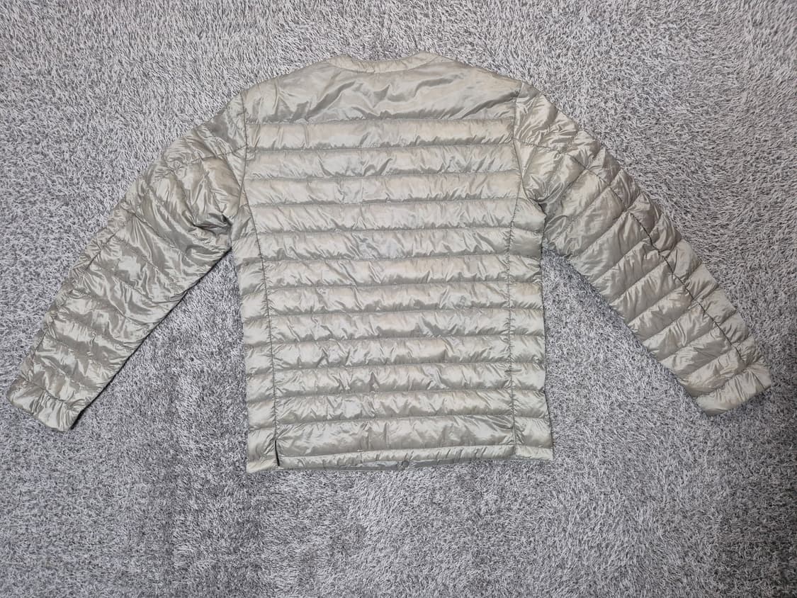 유니클로 남성 브이넥 경량 다운 패딩 L 상품이미지5