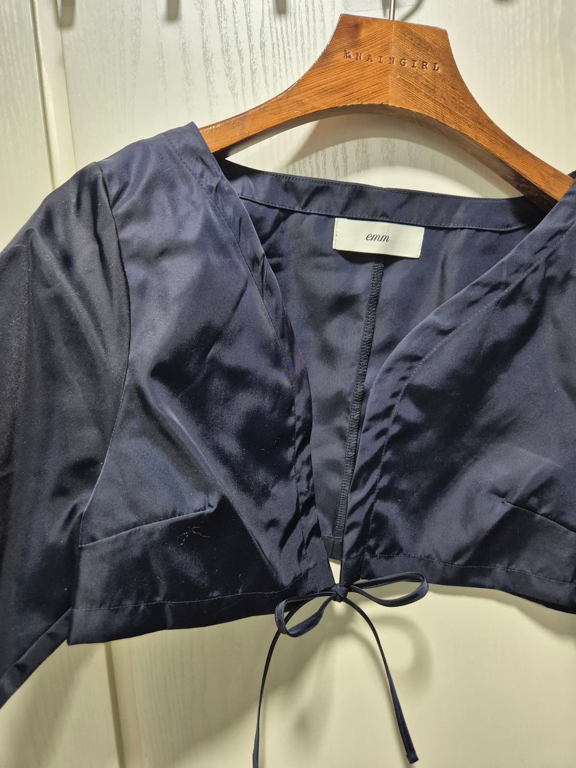 (세일)(새상품)Emm 네이비 리본 매듭 크롭 자켓블라우스 상품이미지2