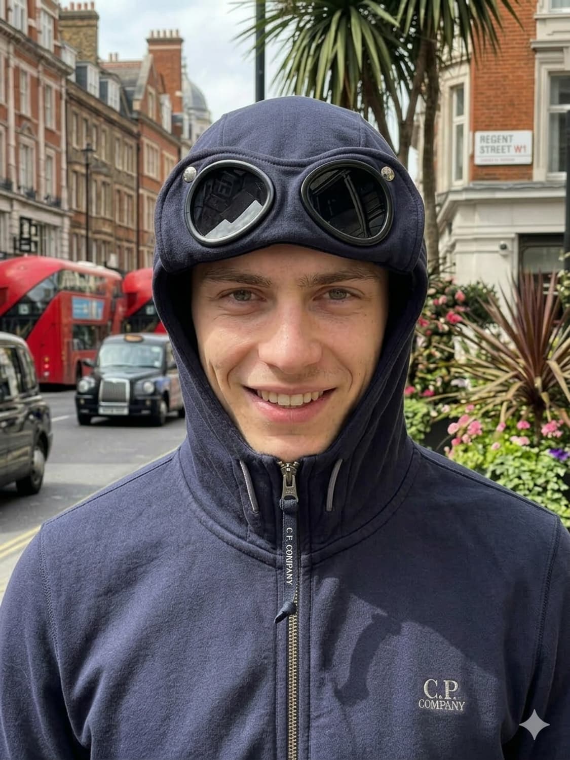 [정품] C.P. Company 씨피컴퍼니 고글 후드 집업 (95/M) 상품이미지2