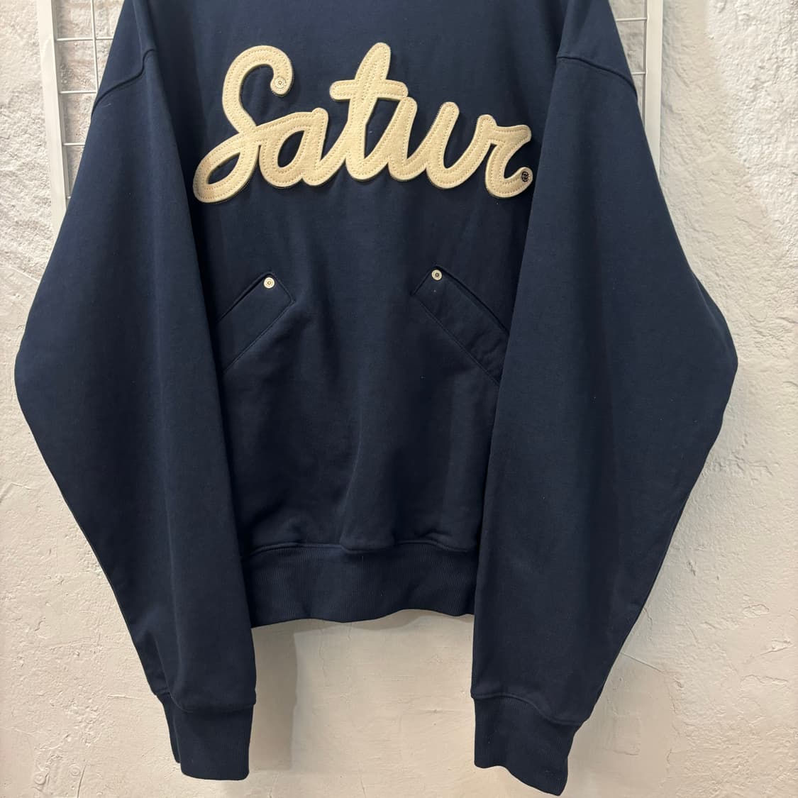 세터 아플리케 리벳 네이비 후드티 XL 상품이미지4