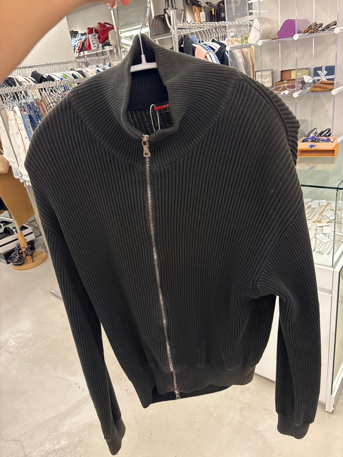 프라다 블랙 니트 집업 가디건 상품이미지1