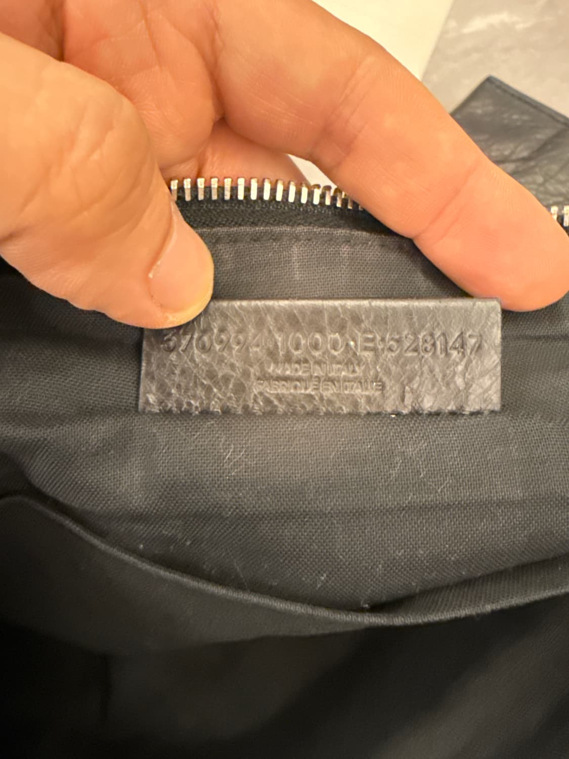 정품 발렌시아가 블랙 모터 자이언트 클러치백 상품이미지5