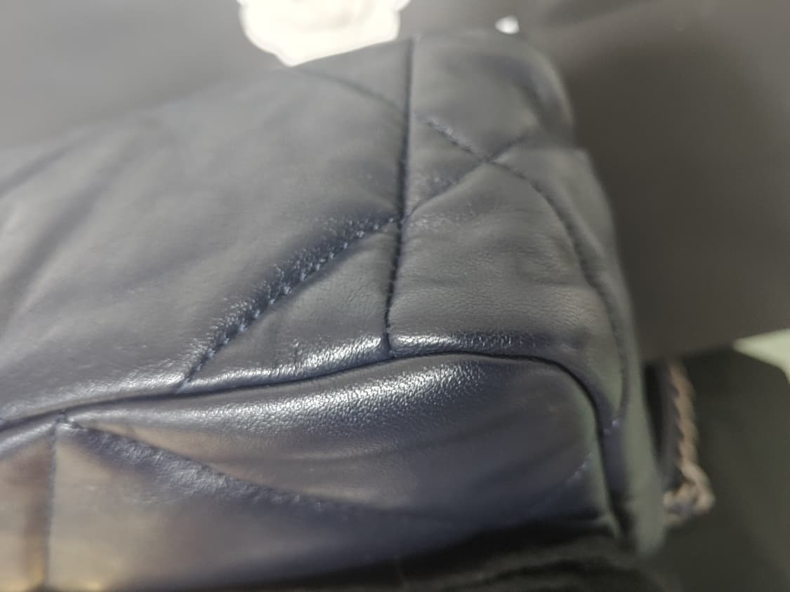 샤넬 19백 팝니다. 상품이미지2