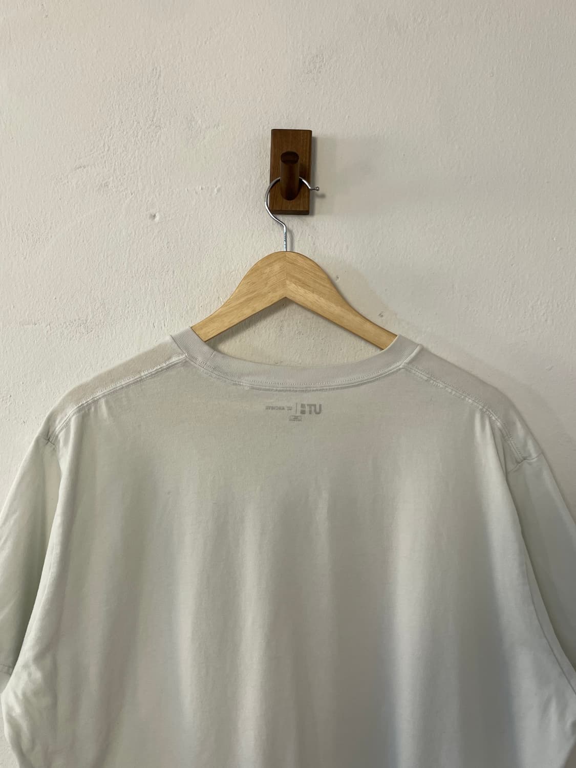 유니클로 UT 반팔 티셔츠  상품이미지7