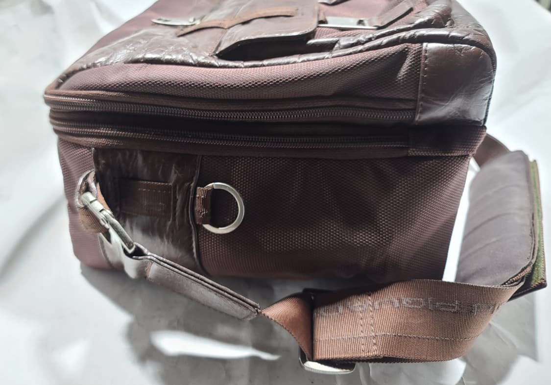 피콰드로(piquadro) 가죽크로스백. 다용도백 상품이미지4