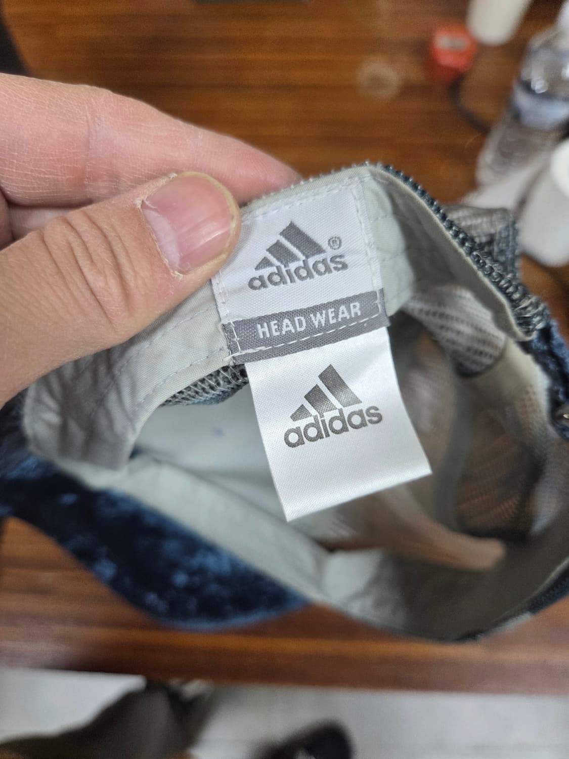 아디다스 올드스쿨 빈티지 벨루어 카모메쉬 큐빅로고 모자 프리 상품이미지4