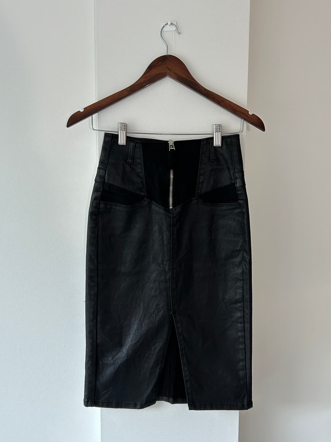 Zip Detail Coated Skirt / 빈티지 미디 스커트 상품이미지1