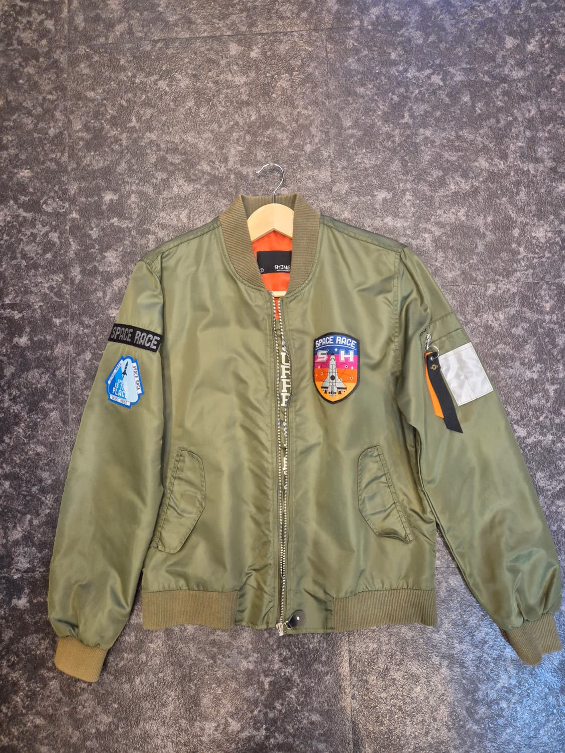 샤인(SHINE) 브랜드의 항공점퍼 - 100(L) 상품이미지1