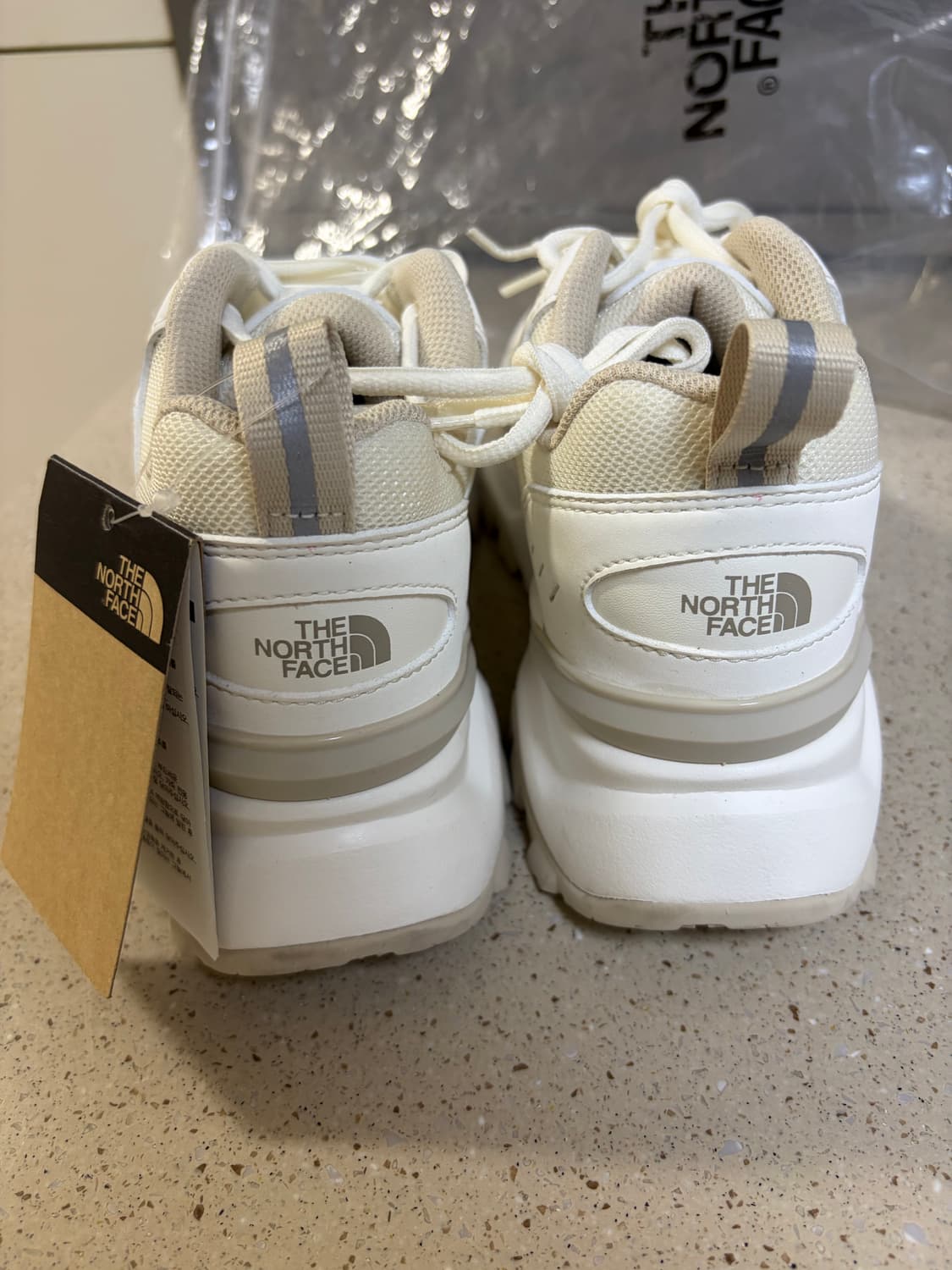 노스페이스 운동화 230 새상품 상품이미지2