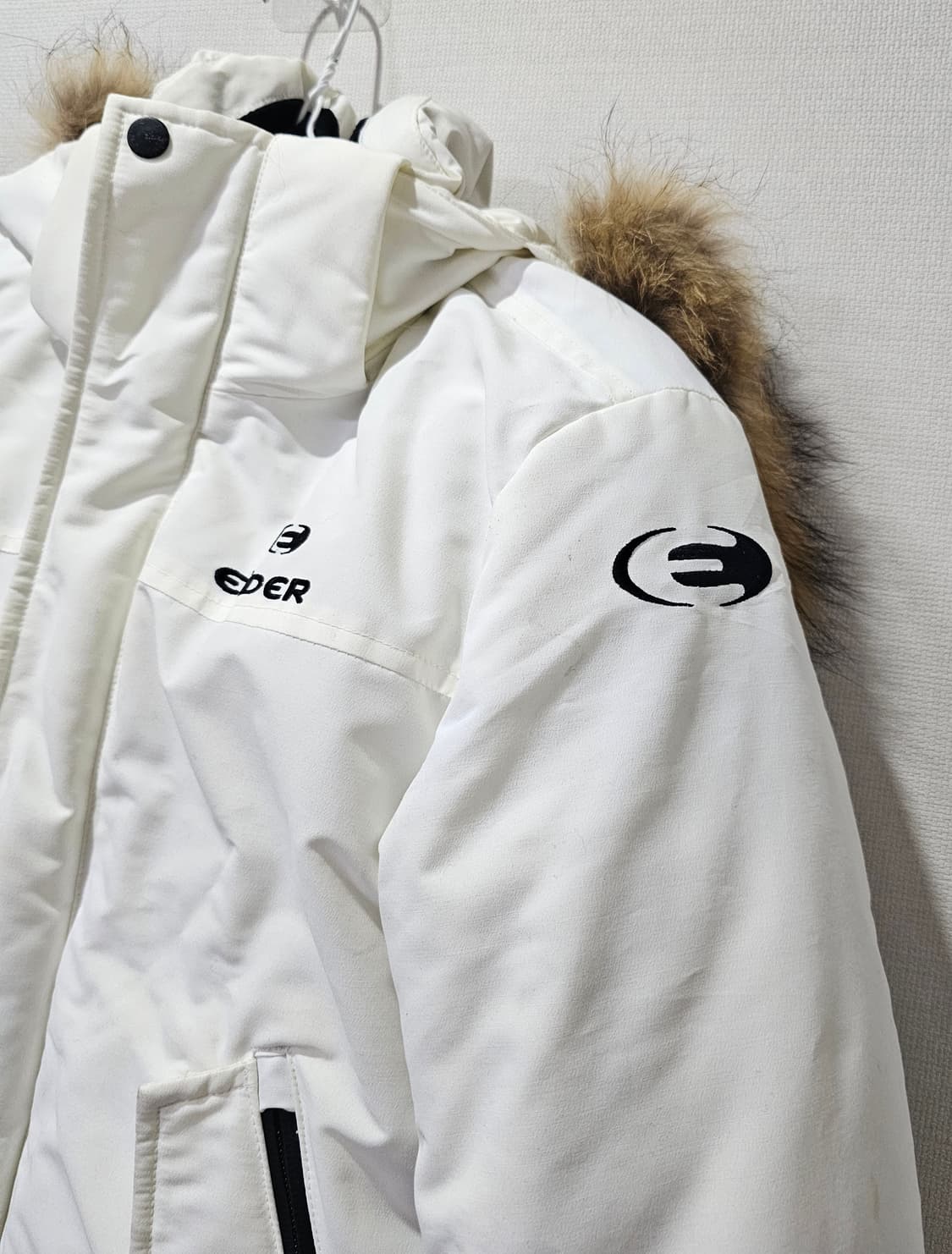 아이더 화이트 거위털 구스 여자 패딩 85/XS 상품이미지2