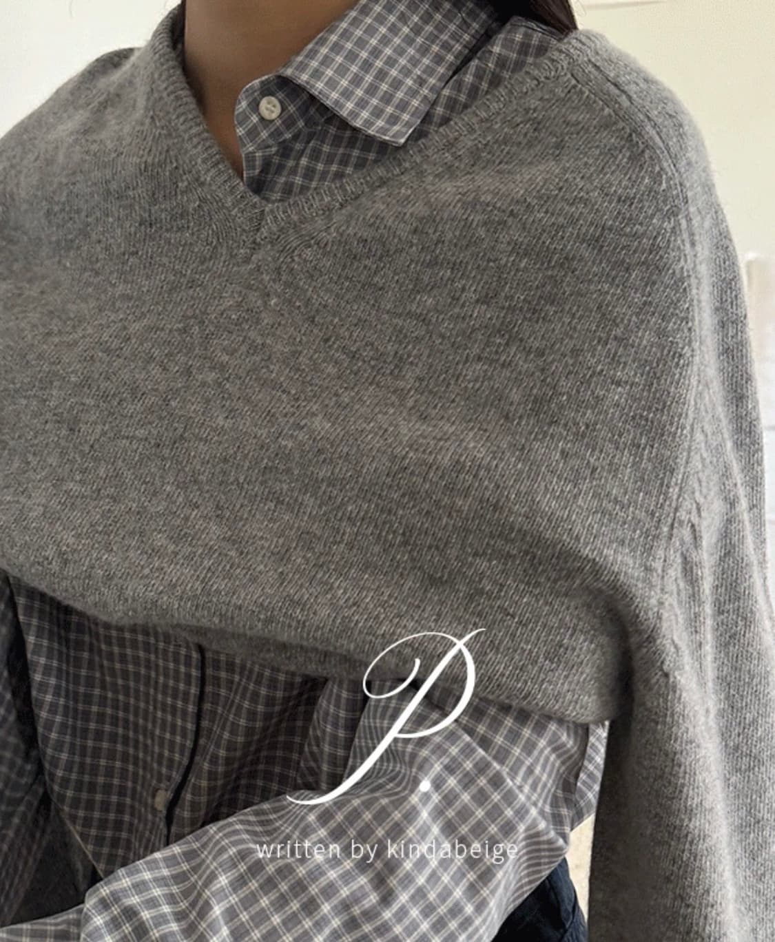 [새상품] 킨다베이지 보주 브이넥 캐시 니트 멜란지그레이 상품이미지1