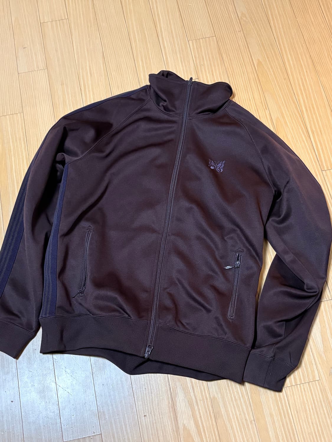 니들스 24fw 다크브라운 트랙자켓 L 상품이미지1
