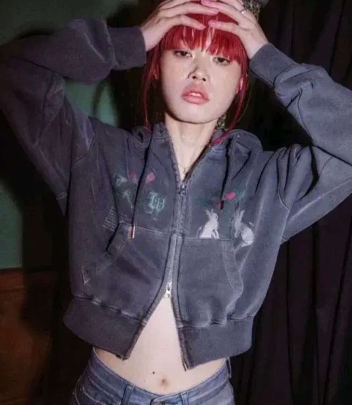 이퓨원트 빈티지 워싱 크롭 후드집업 상품이미지1