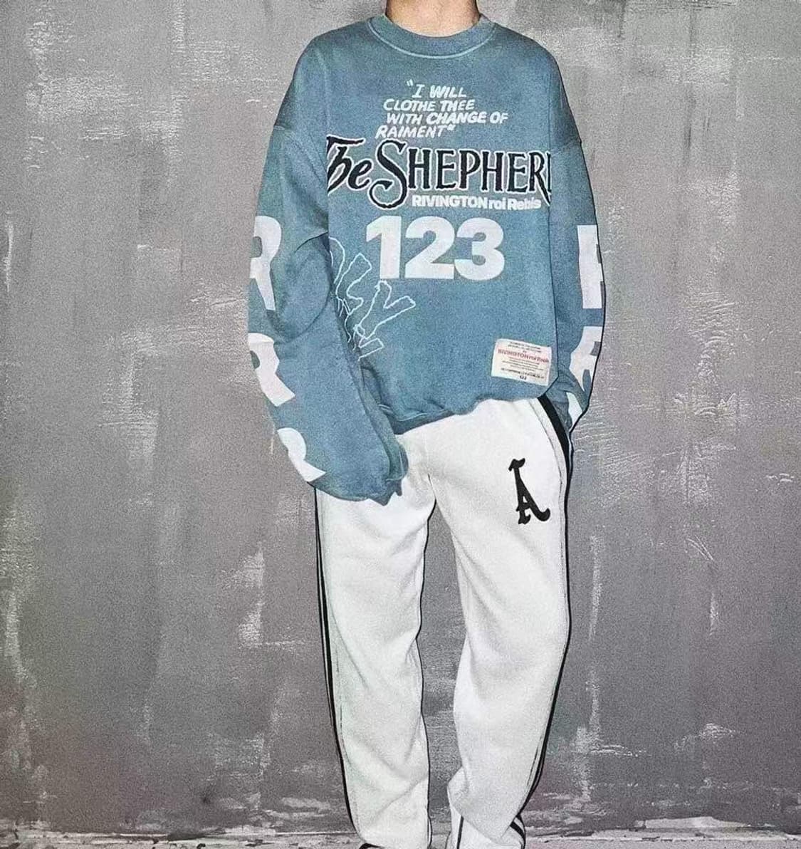 RRR123 셰퍼드 맨투맨 티셔츠 판매합니다 사이즈 3  상품이미지3