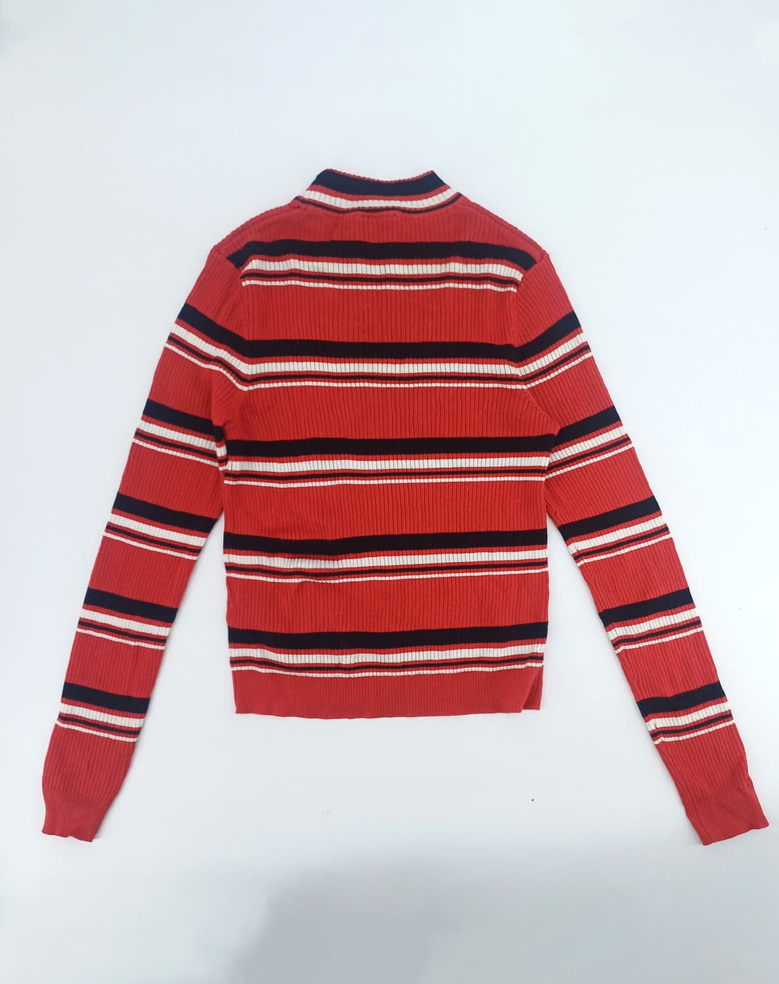 절판된y2k 니트 h&m 긴팔 티셔츠 블루종치에미 착용 상품이미지6