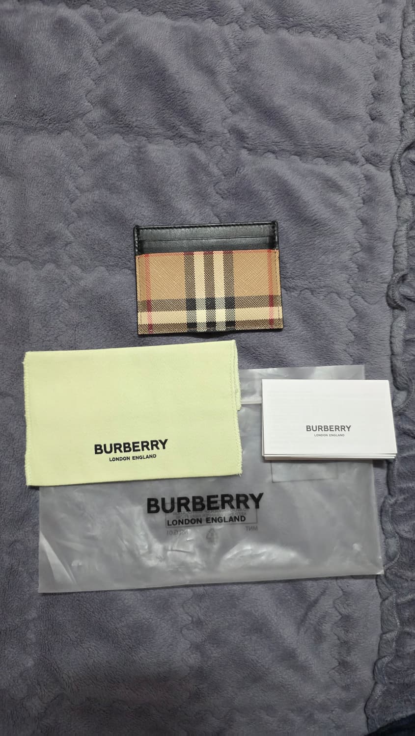 (정품) 버버리 빈티지 체크 카드지갑/남녀공용/개인/팝니다. 상품이미지1