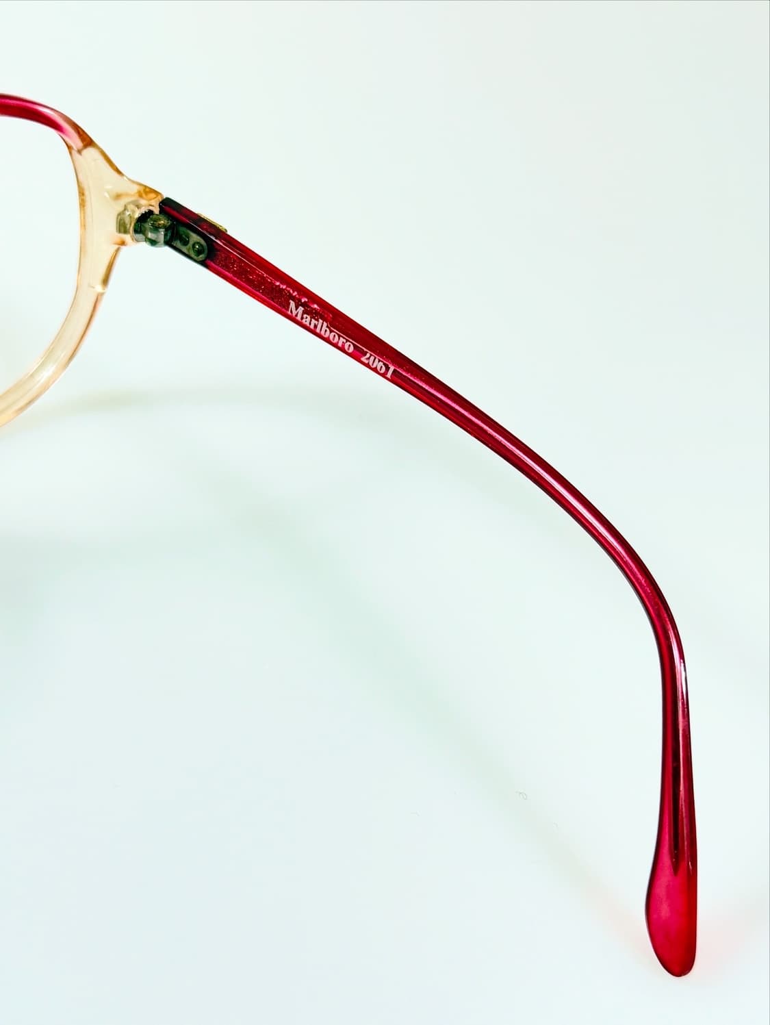 80s 프랑스제 MARLBORO 그라디언트 오버프레임 뿔테 빈티지 안경 상품이미지7