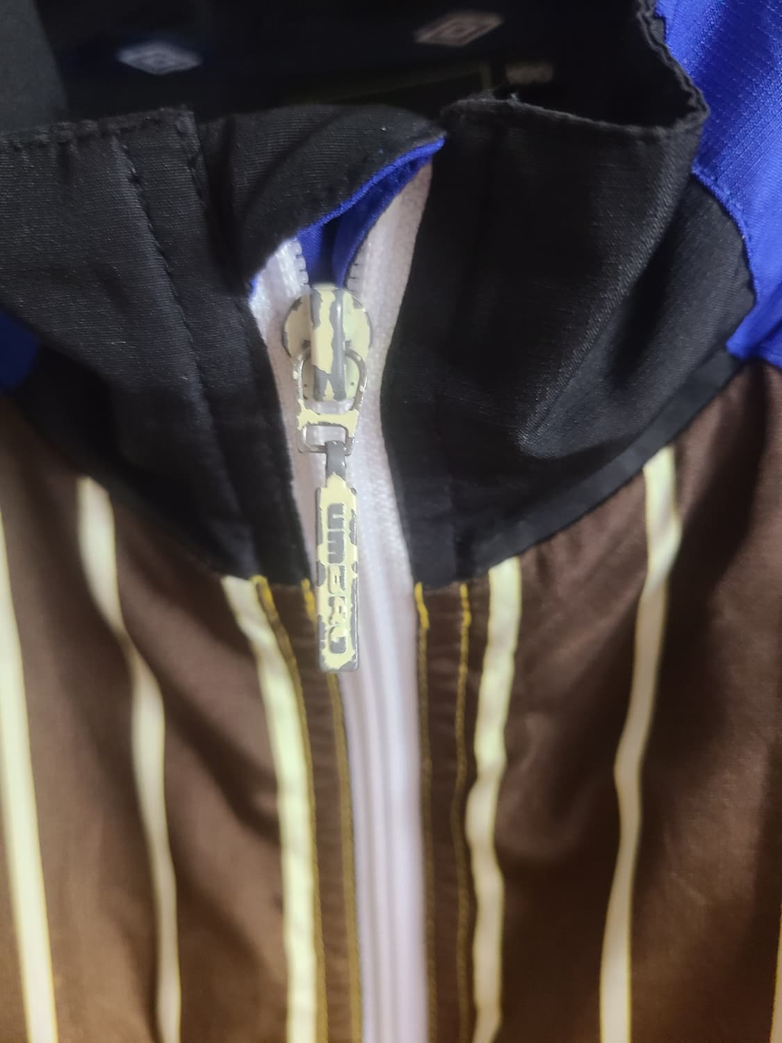 엄브로 잉글랜드 바람막이 100-105 상품이미지4