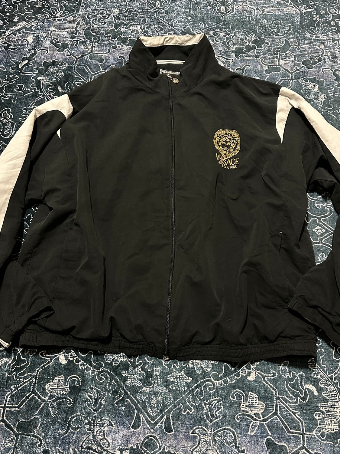 Versace vintage windbreaker 상품이미지3