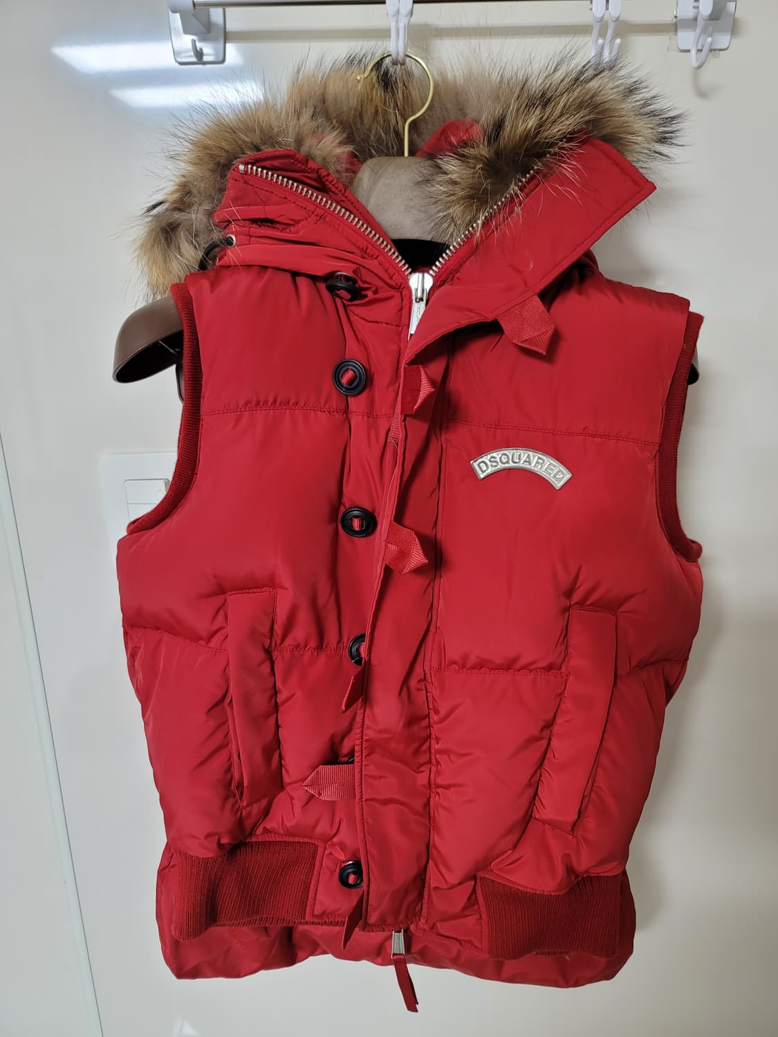 라쿤퍼 덕다운 패딩조끼  44표기 95~100사이즈 상태극상

 상품이미지1