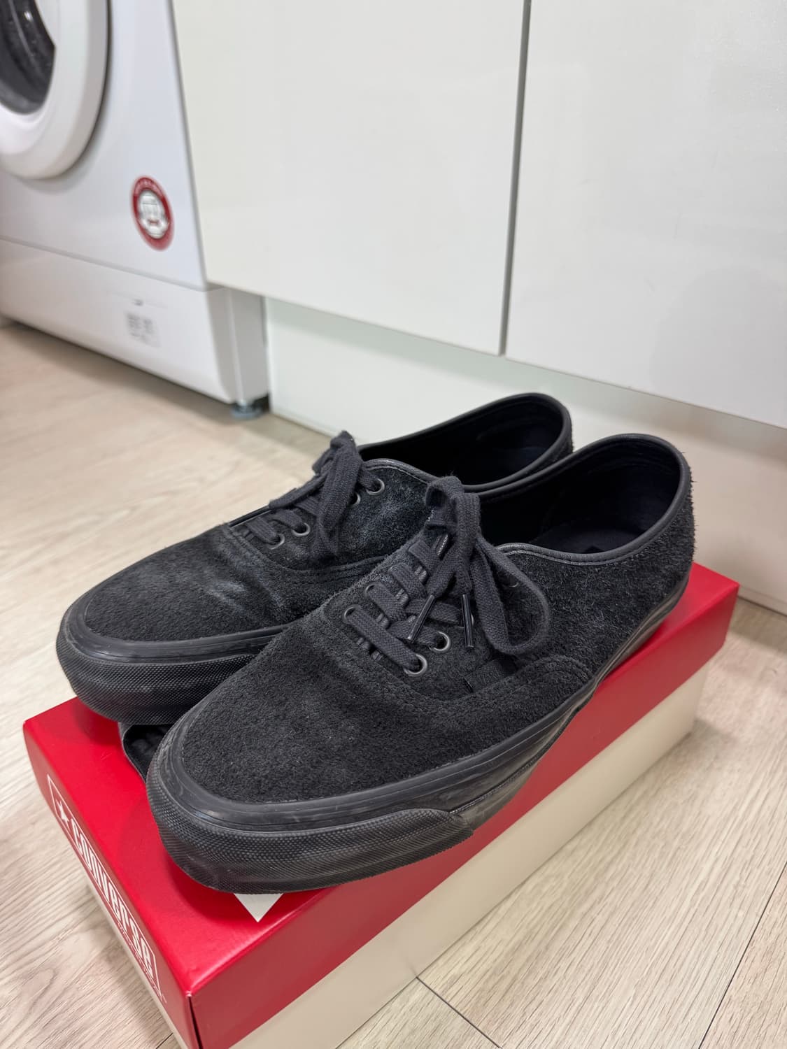 반스 프리미엄 어센틱 헤어리 스웨이드 팬텀 280 상품이미지1