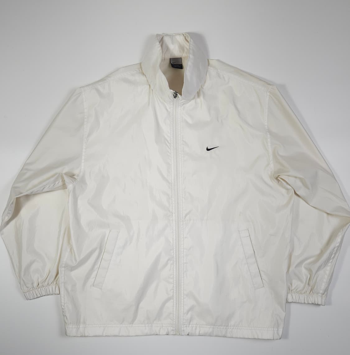 나이키 스우시 화이트 바람막이  상품이미지1