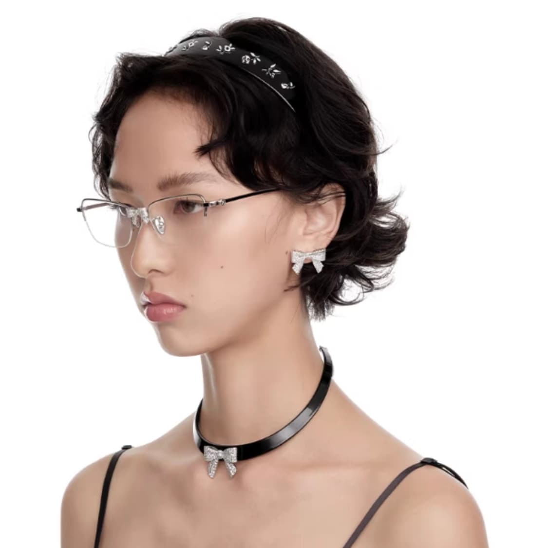 슈슈통 파베 세팅 리본 목걸이 상품이미지2