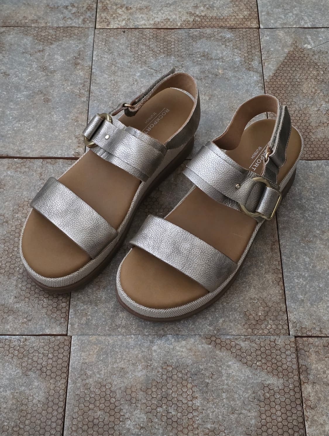 (235)락포트 델라니 피스 슬링 샌들 상품이미지1