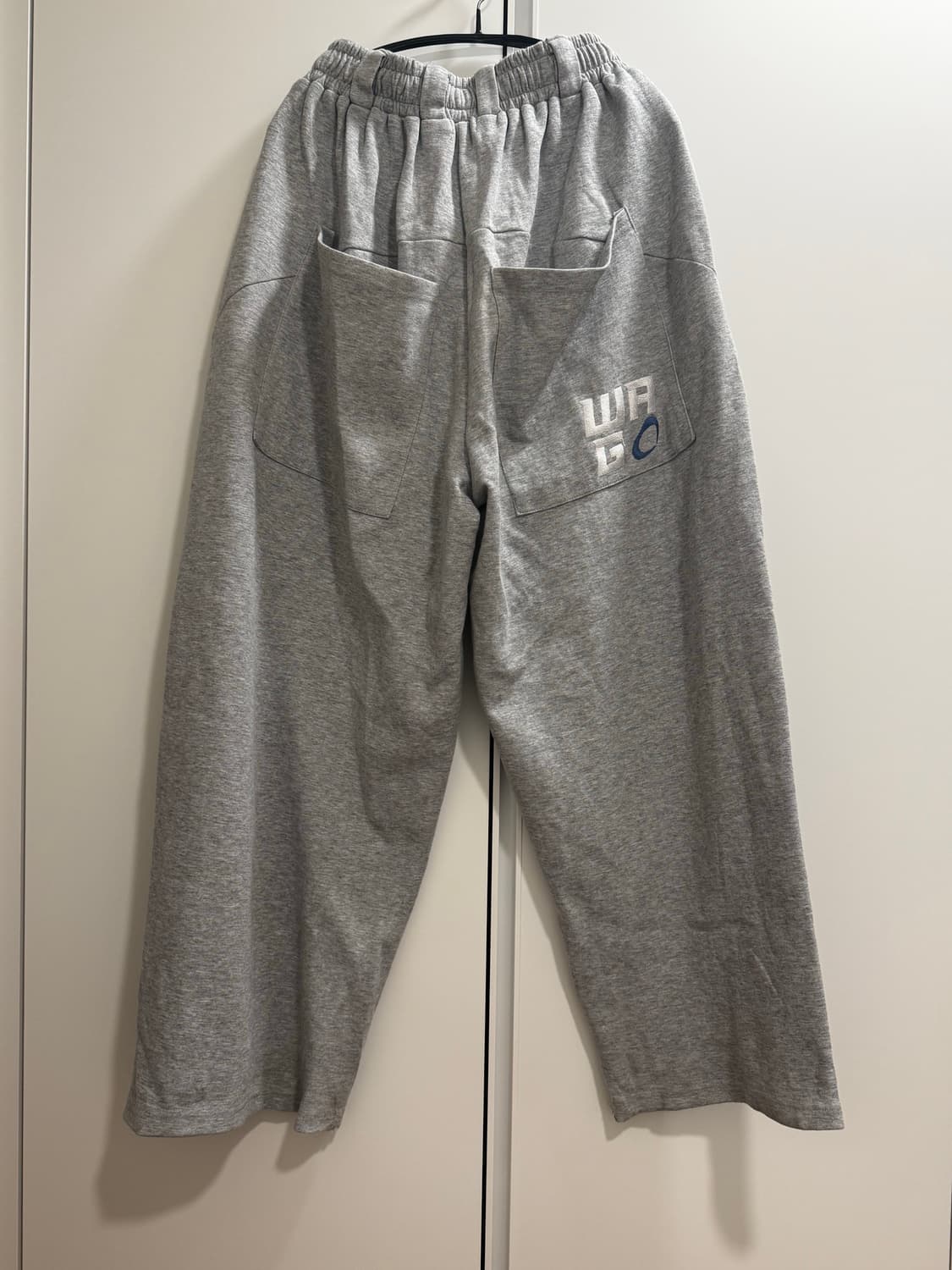 스컬리웩 메가 벌룬핏 커브드 배기 트레이닝 팬츠 판매합니다 상품이미지4