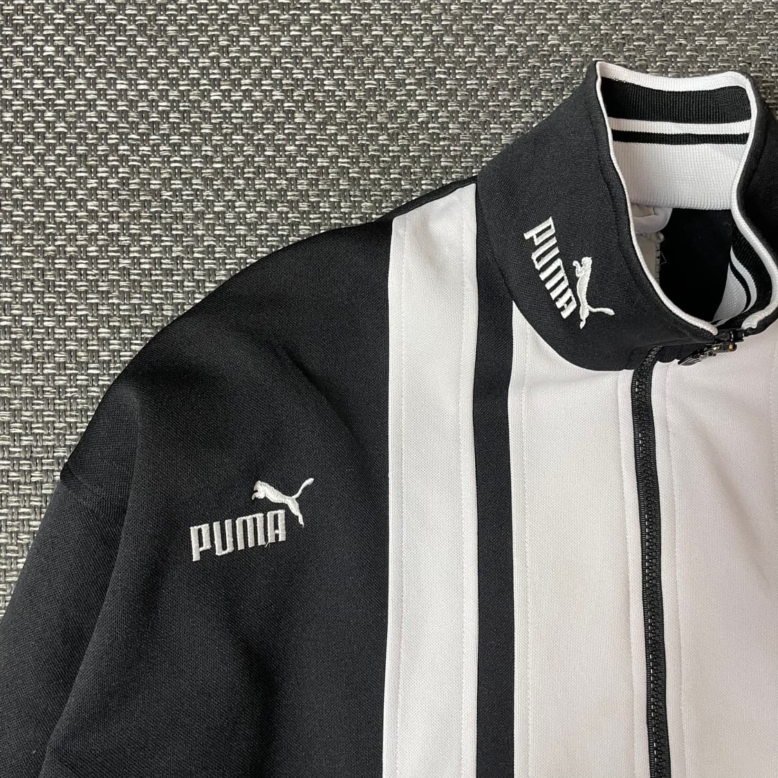 푸마 블랙화이트 배색 트랙탑 져지 상품이미지3