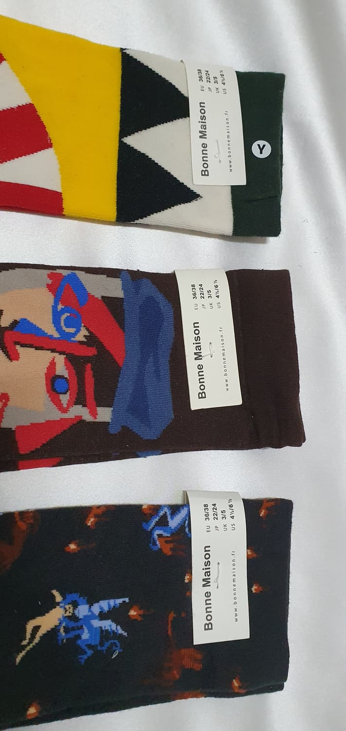 블루 퍼플 옐로우 블랙 인물화  Maison 본메종 양말 상품이미지8