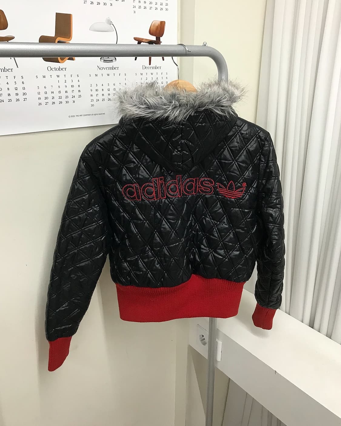 아디다스 90s 크롭 퀼팅 후드 경량 패딩 상품이미지1