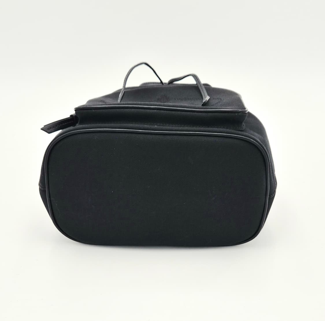 프라다 듀엣 자카드 캔버스
버킷백 겸 숄더백

전면 프라다 로고 프린팅  상품이미지8