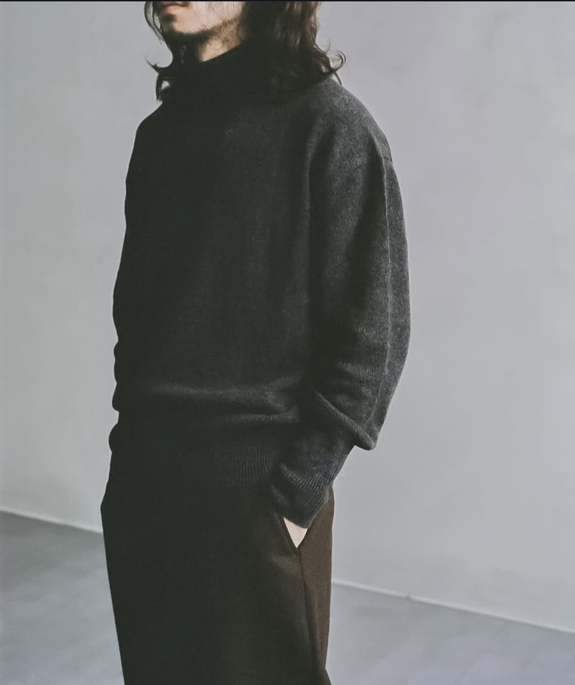 [1] 24fw 가지록 캐시미어 서브마리너 스웨터 차콜 상품이미지1