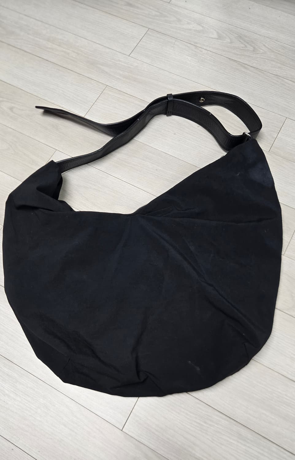 킨더살몬 미아 오버사이즈 숄더백 상품이미지3