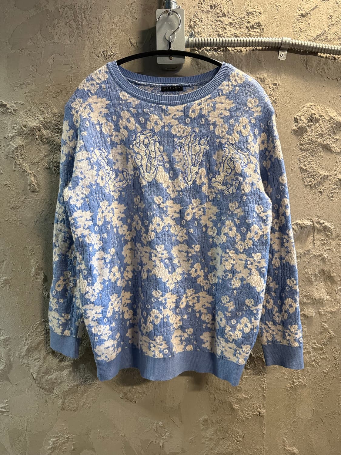 ONE SIZE 시슬리 SISLEY LOVE 자수 니트 스웨터 블루 상품이미지1