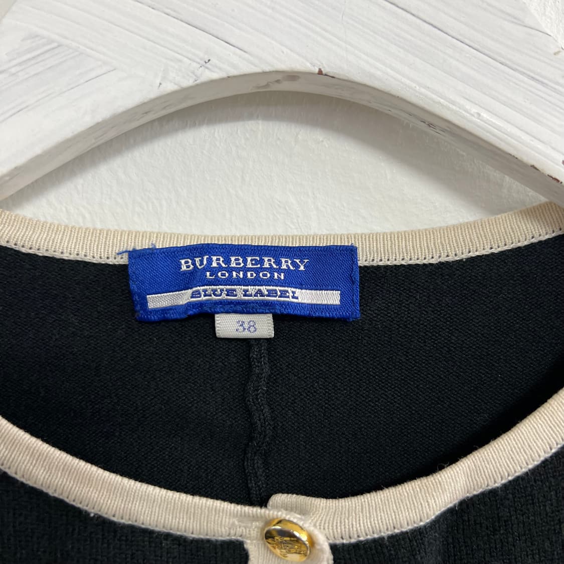 Burberry 버버리 크롭 금장 가디건 상품이미지3
