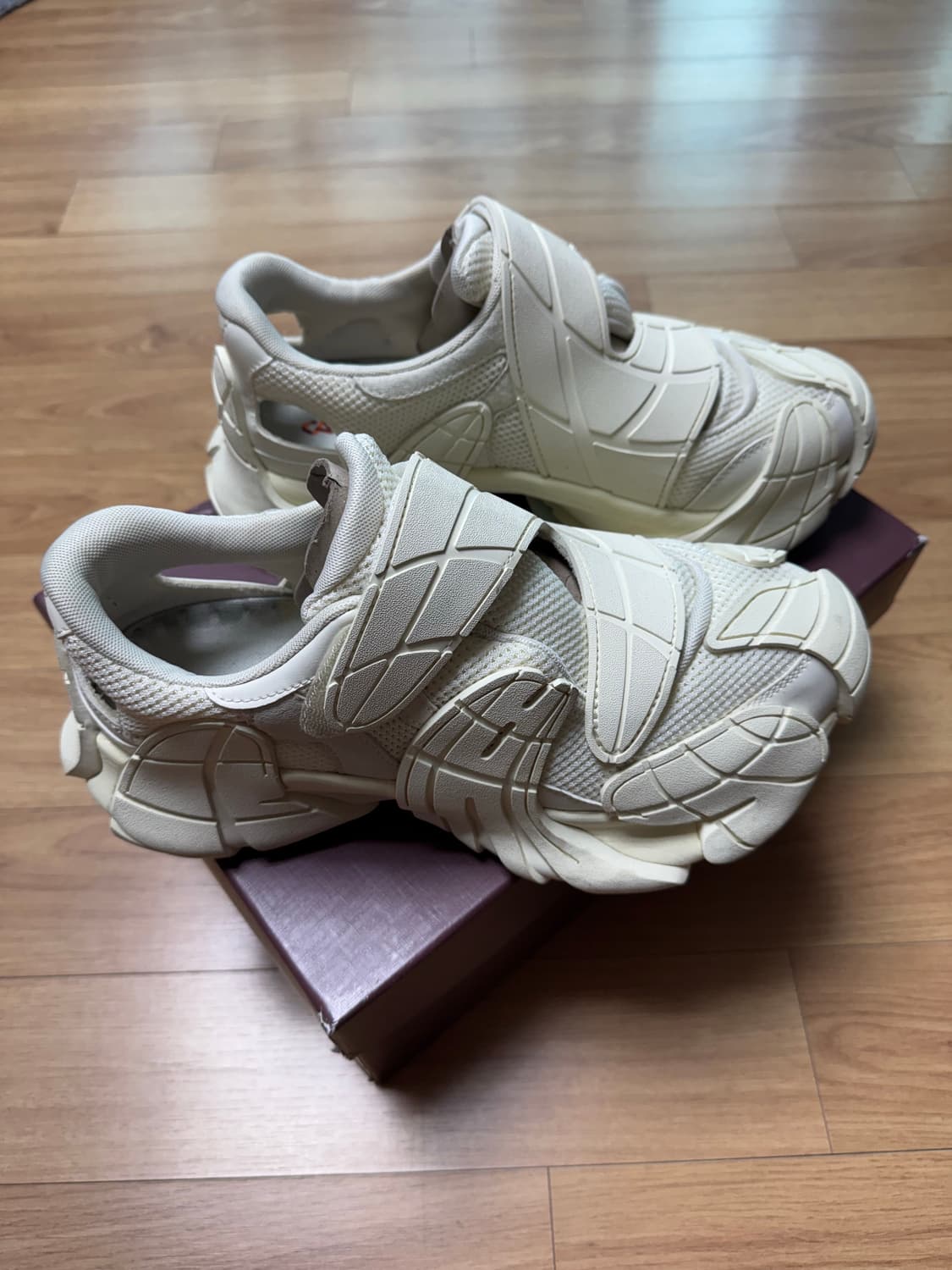 캠퍼랩 토르멘타 스니커즈 상품이미지5