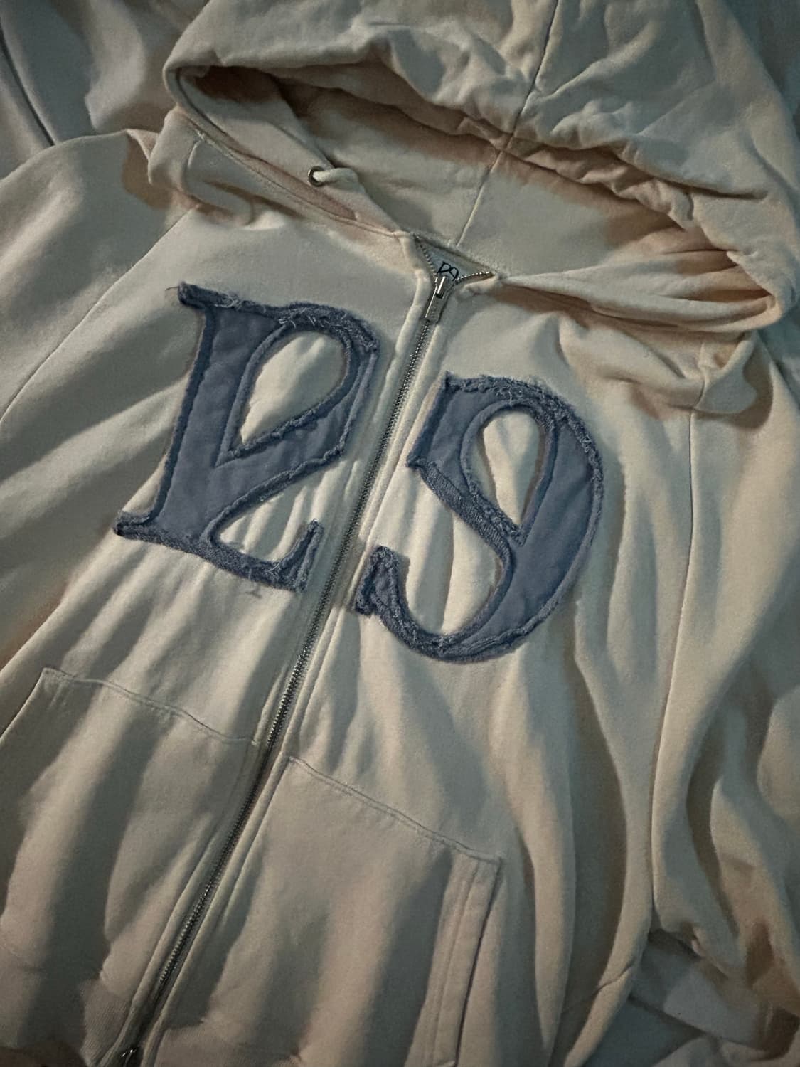 129 로고 패치 후드집업 크림 상품이미지1