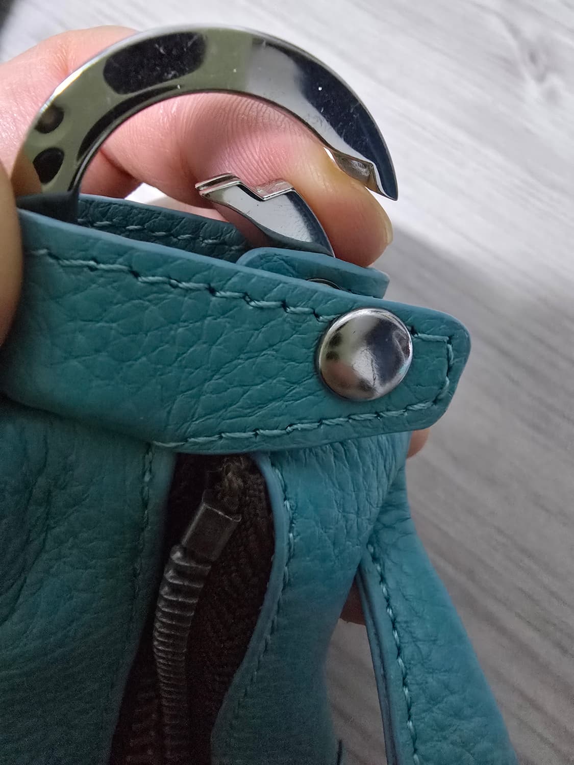 (초레어) 유키코 하나이(Yukiko Hanai) 정품 가죽 재킷 키홀더 상품이미지3