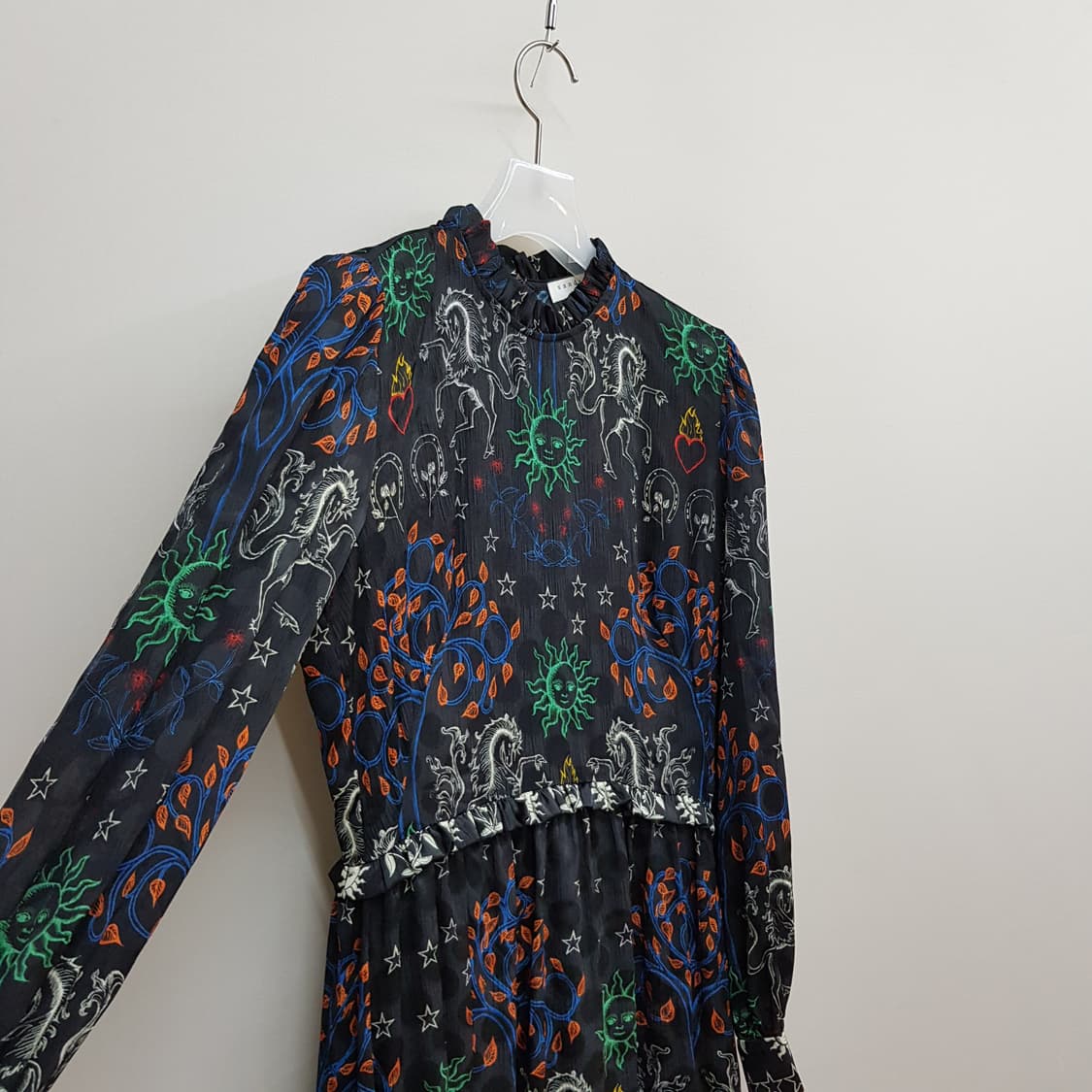 산드로 Sandro 멀티 그래픽 프린트 하이넥 롱 원피스 36사이즈 상품이미지4