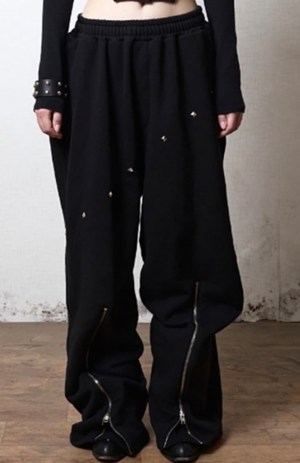 Smokeastar 스모크어스타 지퍼 팬츠 스터드 상품이미지1